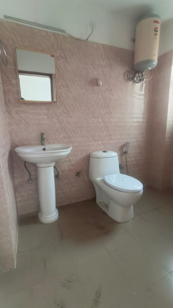 Unfurnished 3bhk in Geetanagar, Guwahati, Assam, India for Rent